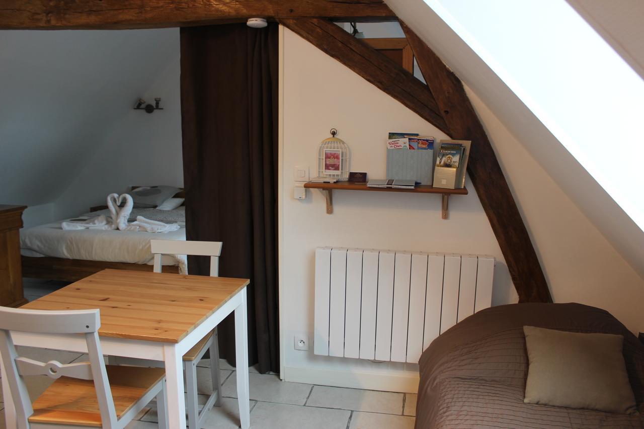 Gites A L'Ombre Des Chenes Châteauvieux Exterior foto
