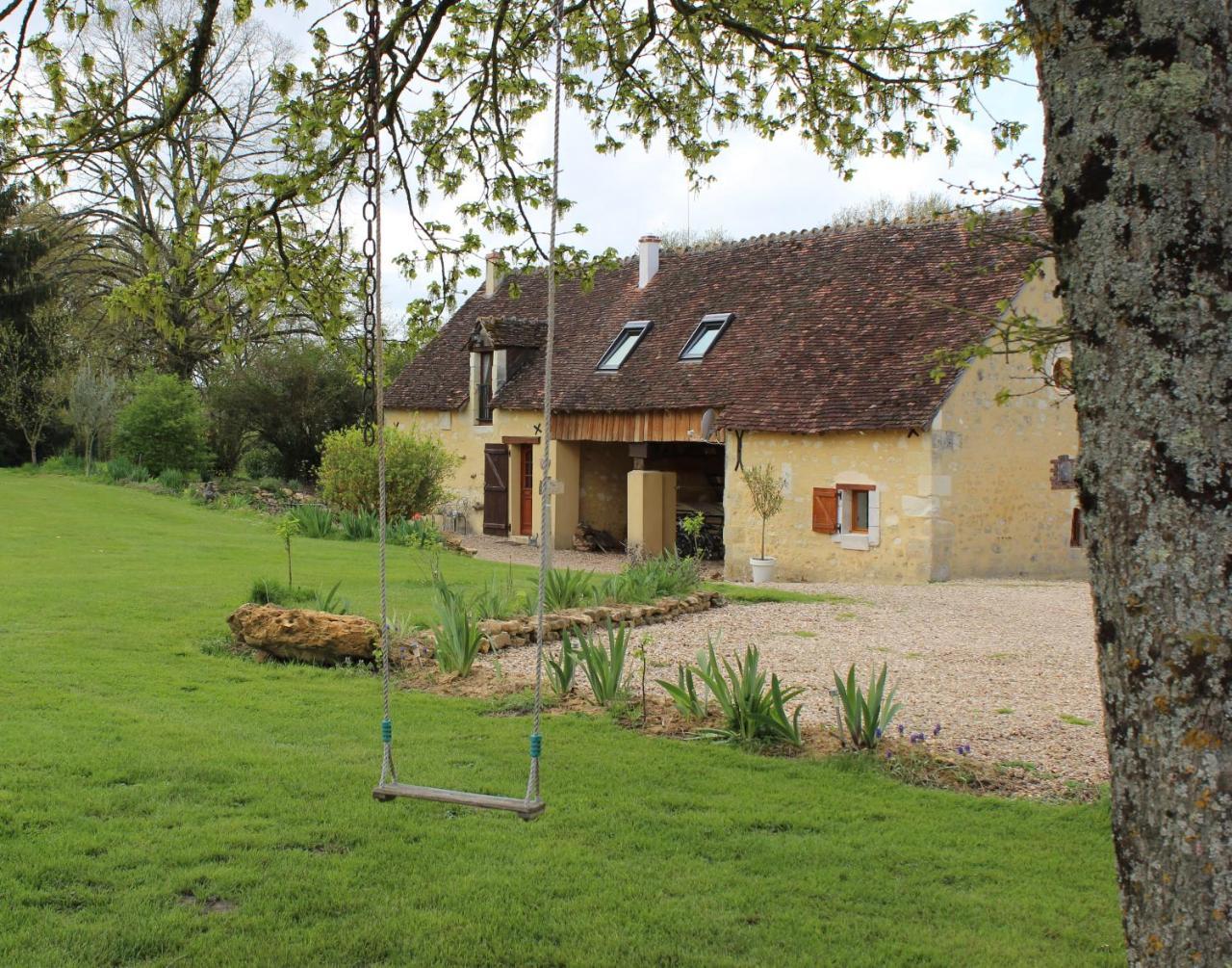 Gites A L'Ombre Des Chenes Châteauvieux Exterior foto